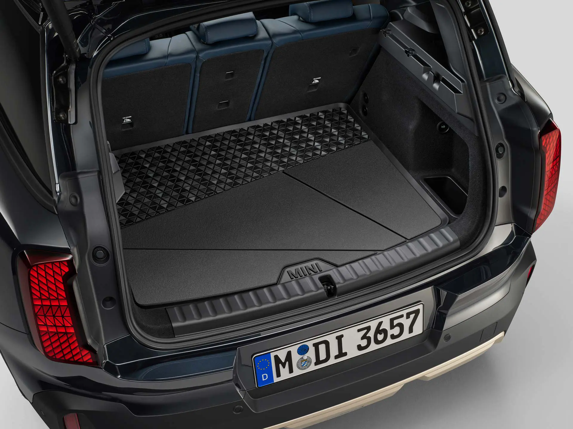 MINI Luggage Compartment Mat in the rear of MINI Countryman Cooper.