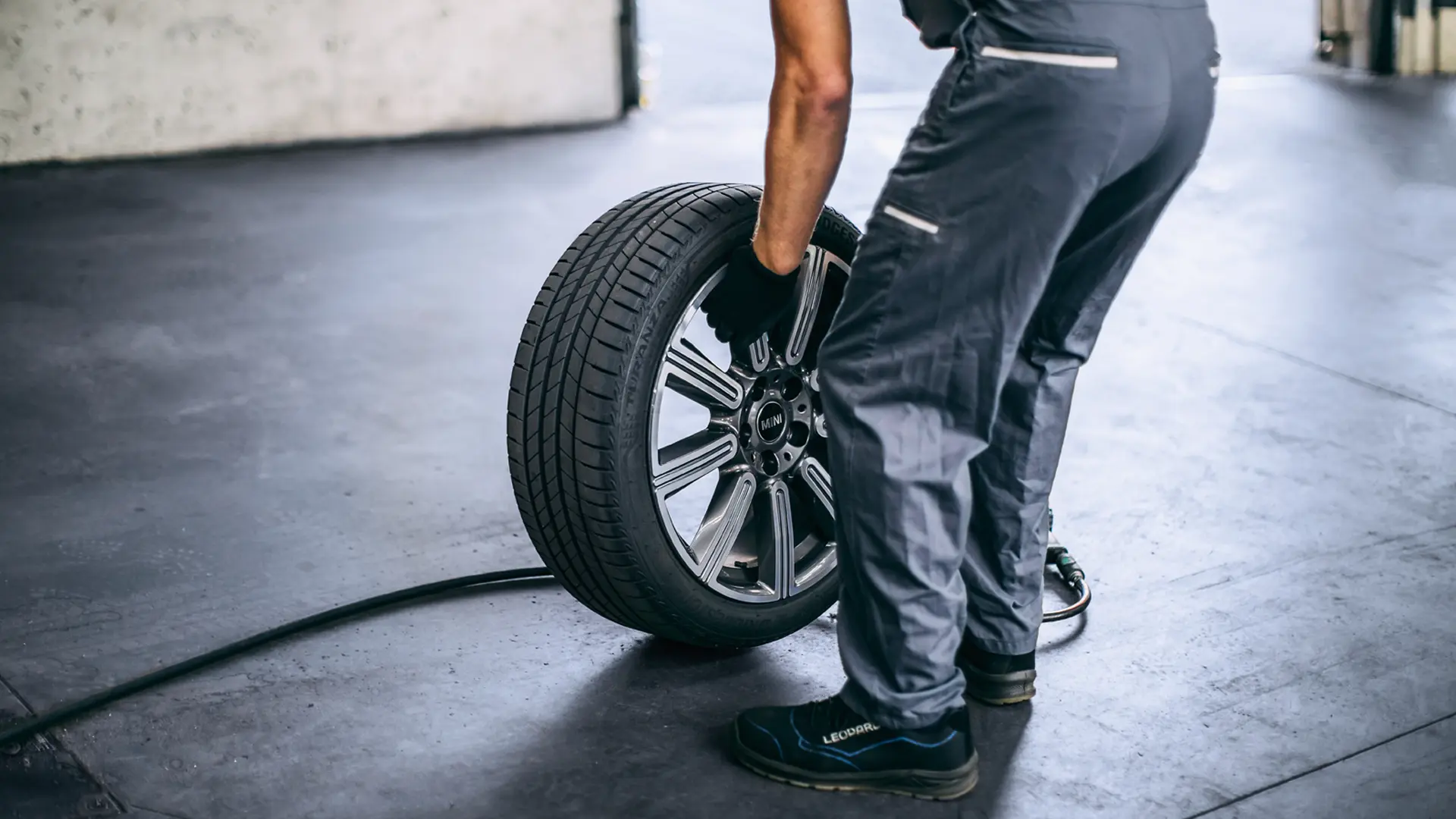 MINI Accessories - mini tyre service